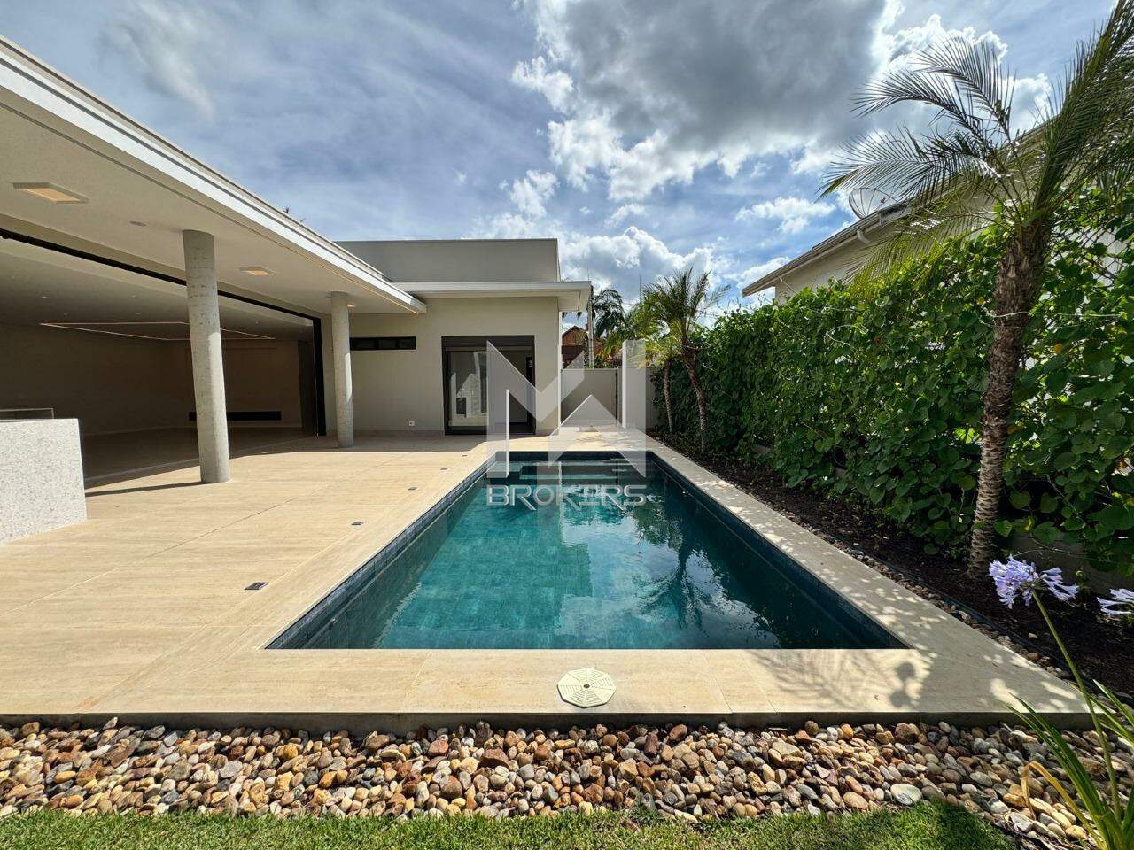 Casa em Condomínio à venda no Condomínio Marambaia: fundos