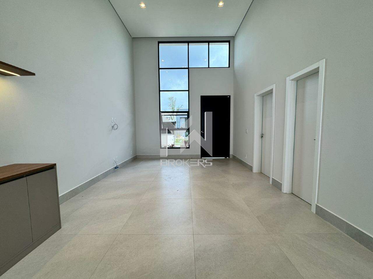 Casa em Condomínio à venda no Roncáglia: salas