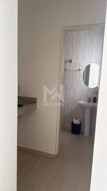 Sala para aluguel no Santa Rosa: banheiro