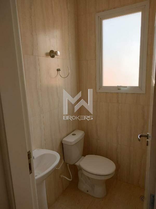 Sala para aluguel no Santa Rosa: banherio