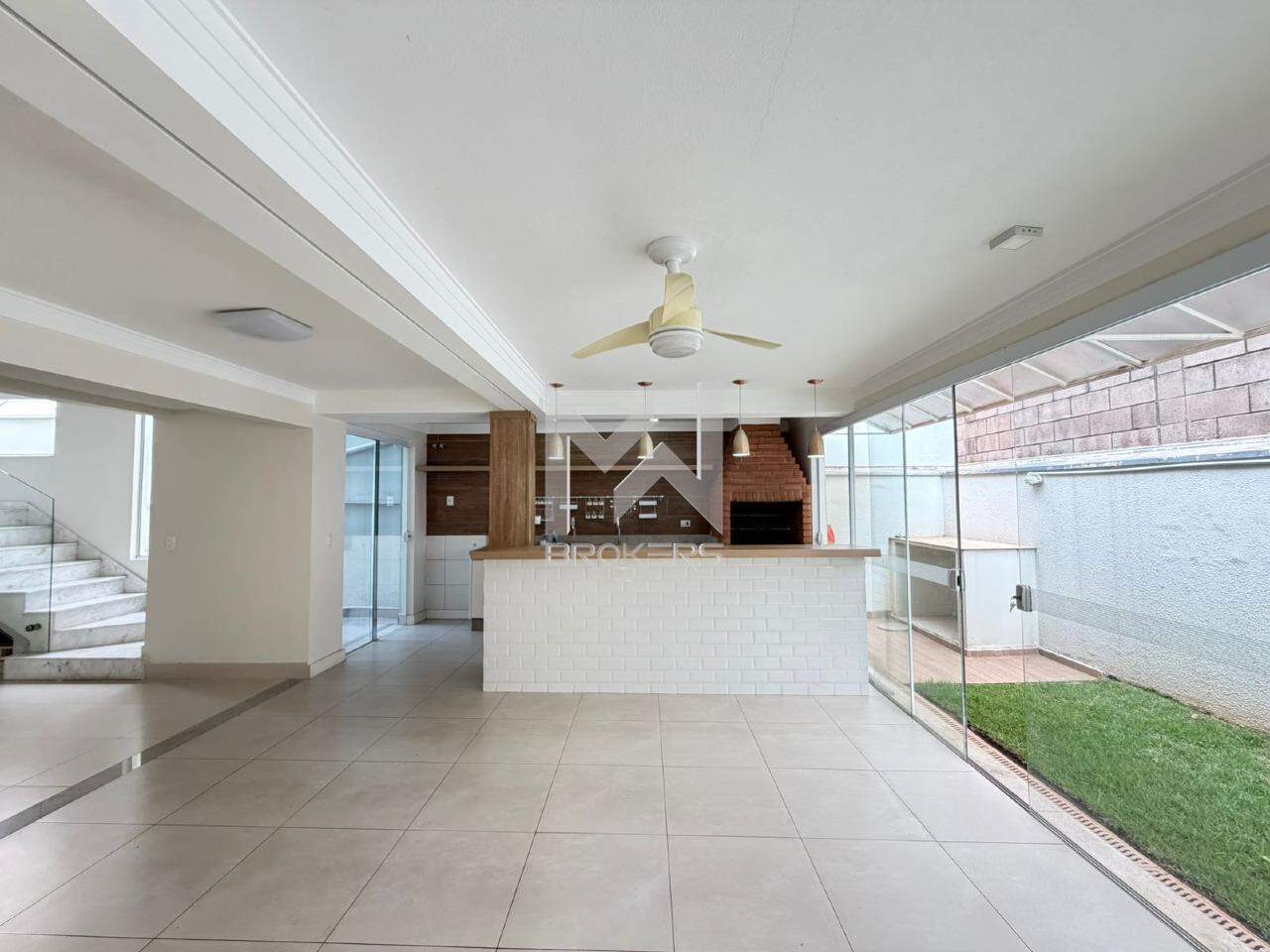 Casa em Condomínio à venda no Chácara das Nações: salas/área gourmet