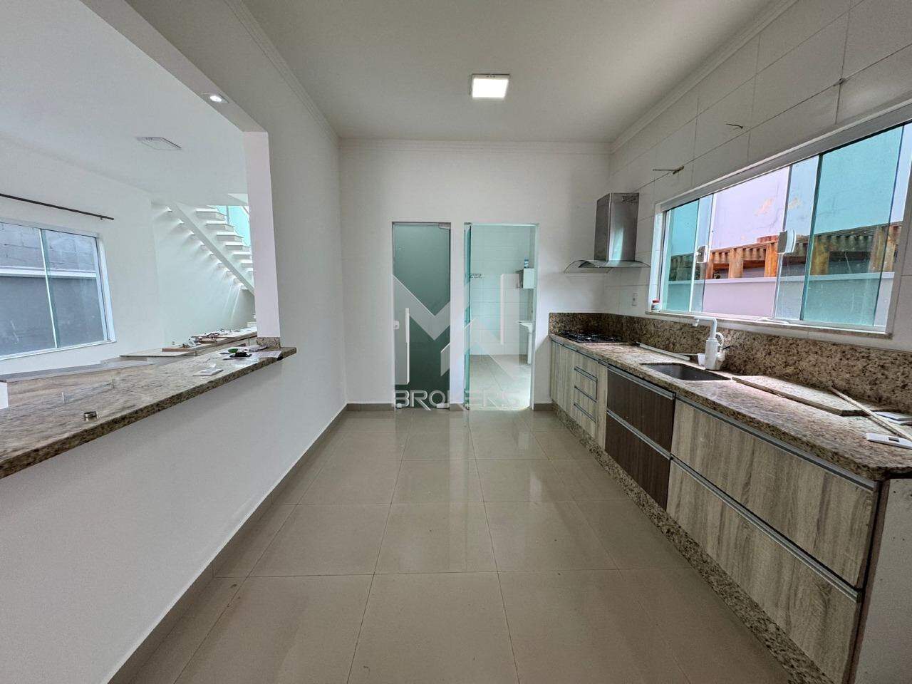 Casa em Condomínio à venda no Jardim Bandeirantes: cozinha