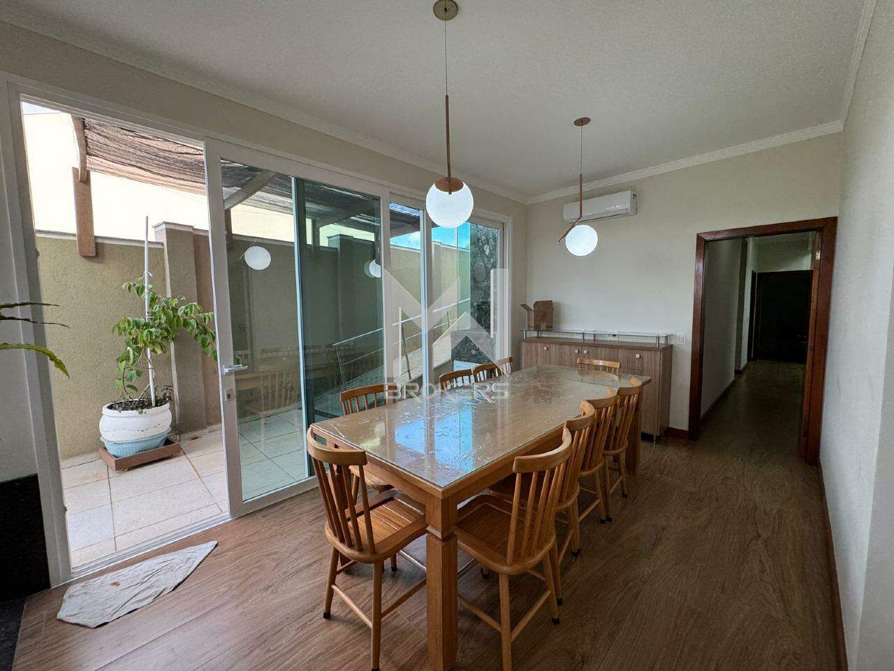 Casa em Condomínio à venda no Swiss Park: sala de refeições