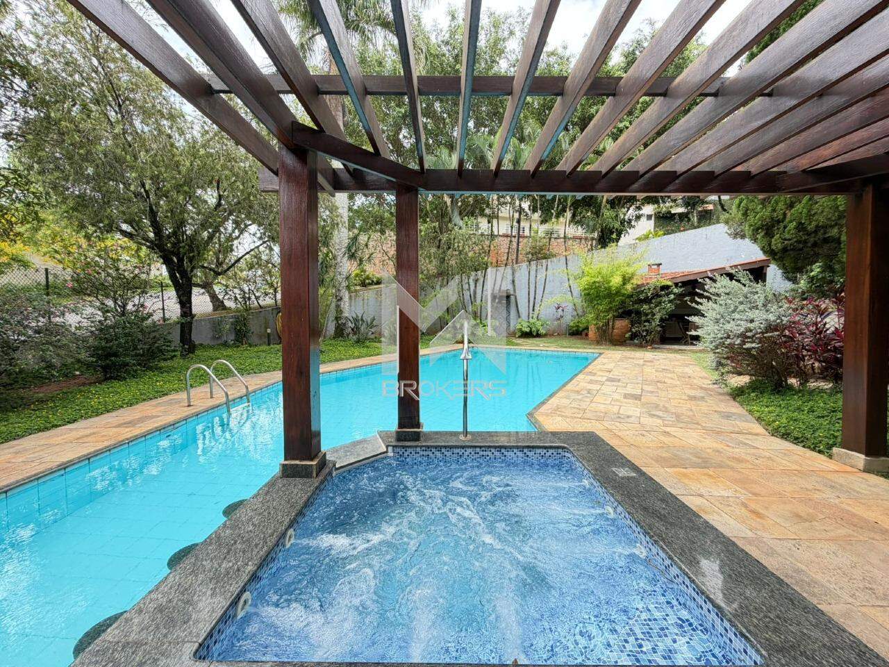 Casa em Condomínio à venda no Condomínio Marambaia: hidro