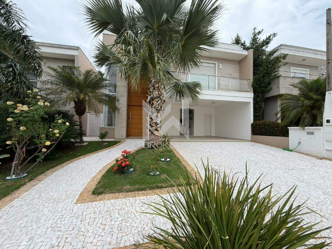 Casa em Condomínio à venda no Swiss Park: fachada