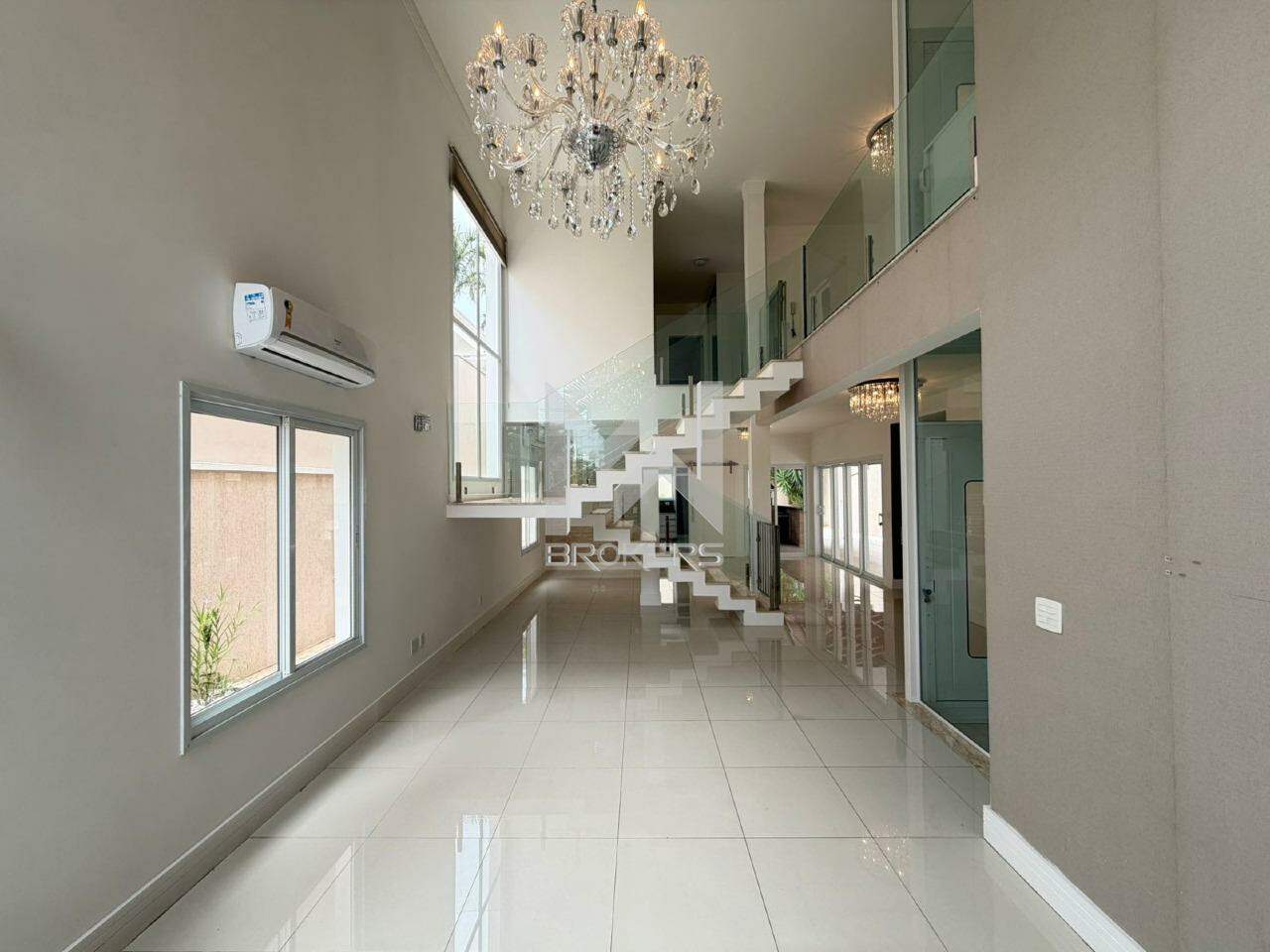 Casa em Condomínio para aluguel no Swiss Park: salas