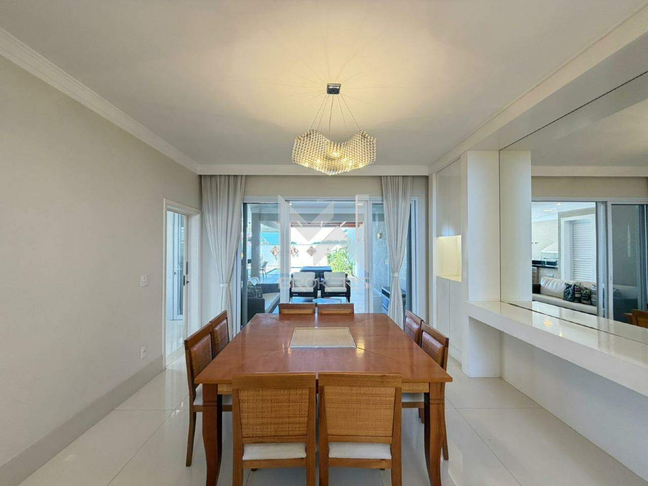 Casa em Condomínio para aluguel no Condomínio Terras de Vinhedo: sala de refeições