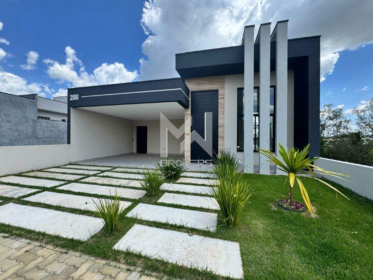 Casa em Condomínio à venda no Jardim 21 de Março: fachada