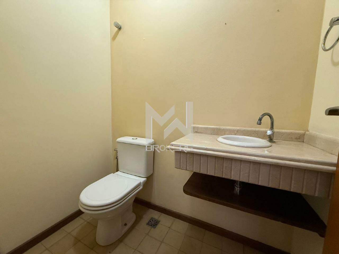 Casa em Condomínio à venda no Loteamento Recanto dos Paturis: lavabo