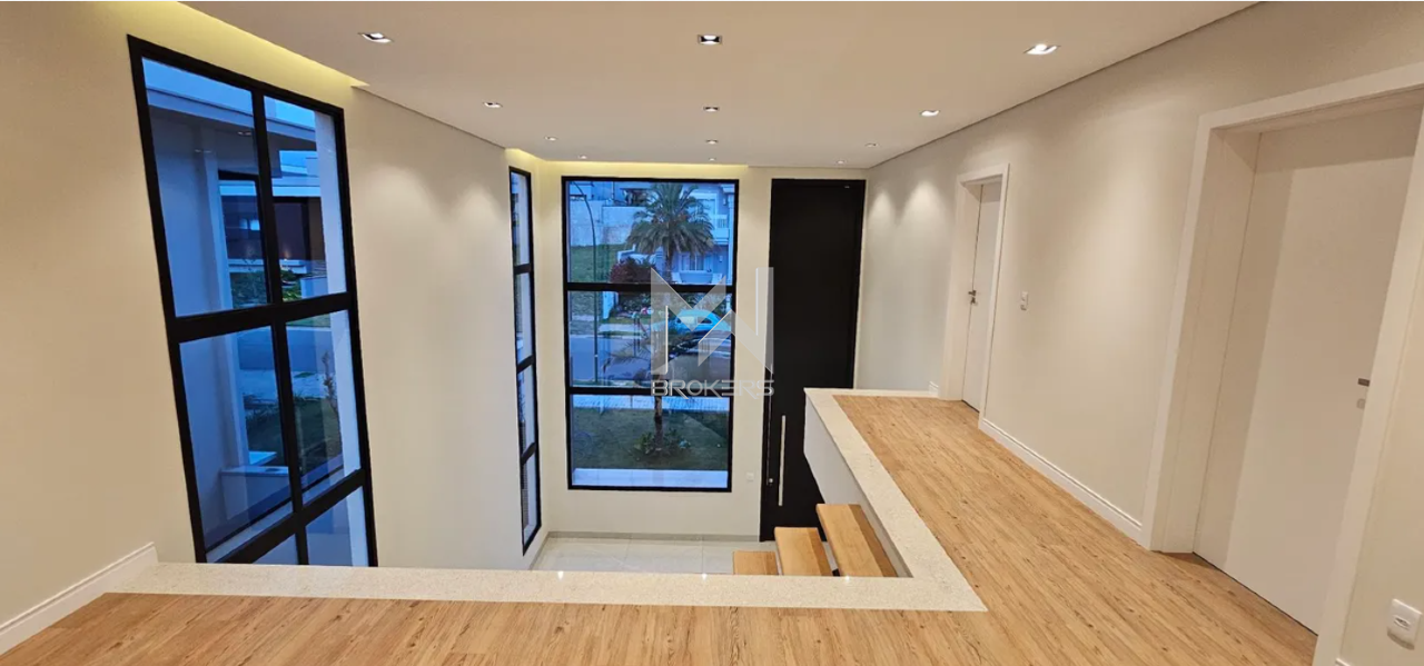 Casa à venda no Loteamento Residencial Arborais: hall superior