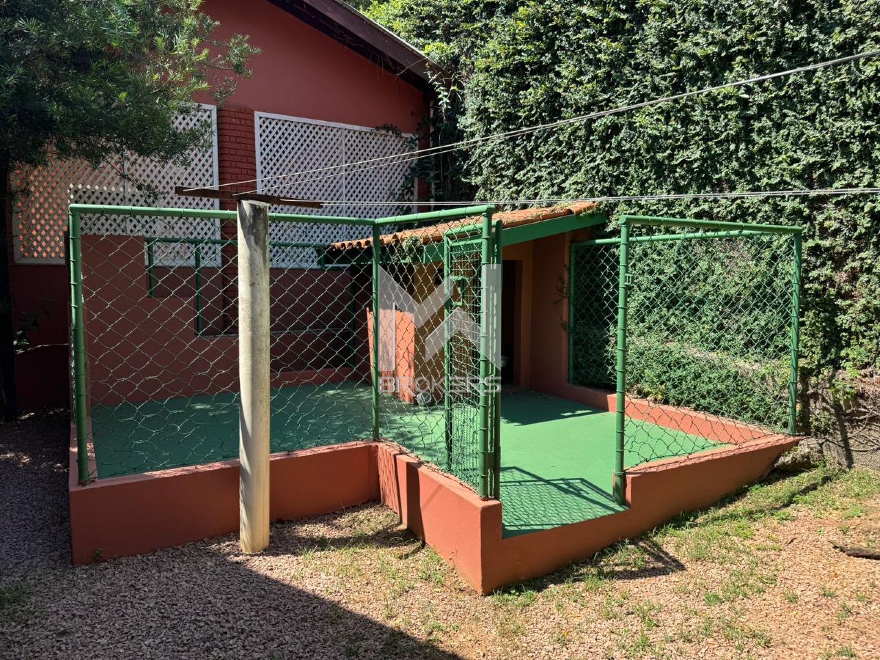 Casa em Condomínio para aluguel no Condomínio Marambaia: canil