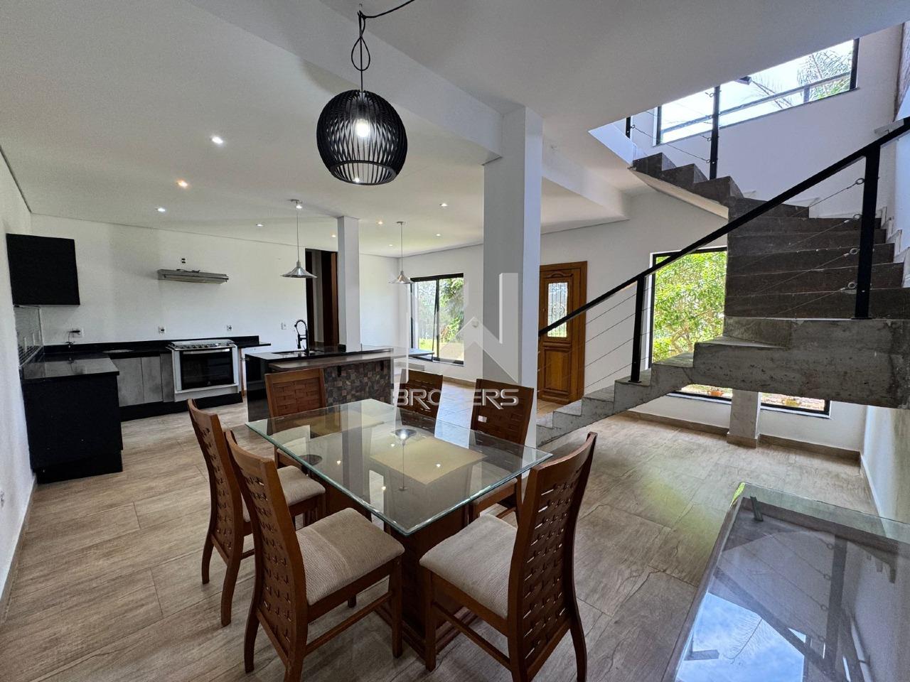 Casa em Condomínio à venda no Condomínio Marambaia: sala de refeições