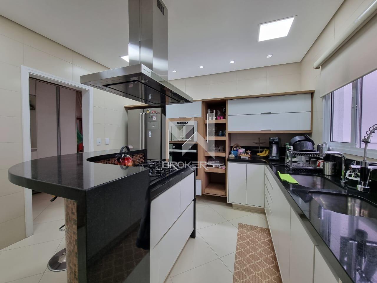 Casa em Condomínio para aluguel no Pinheirinho: cozinha