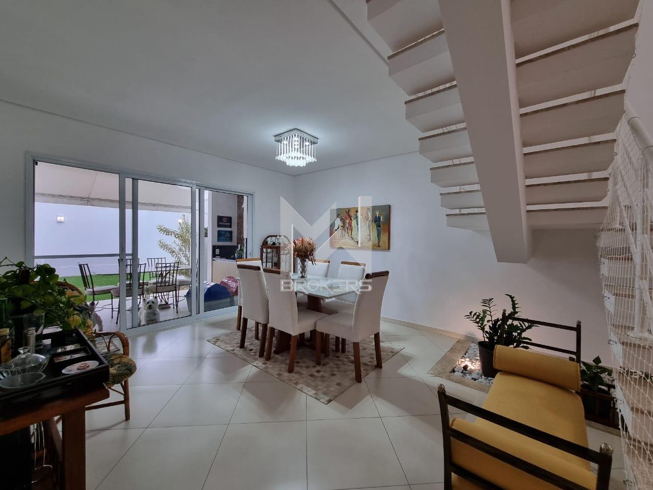 Casa em Condomínio para aluguel no Pinheirinho: salas