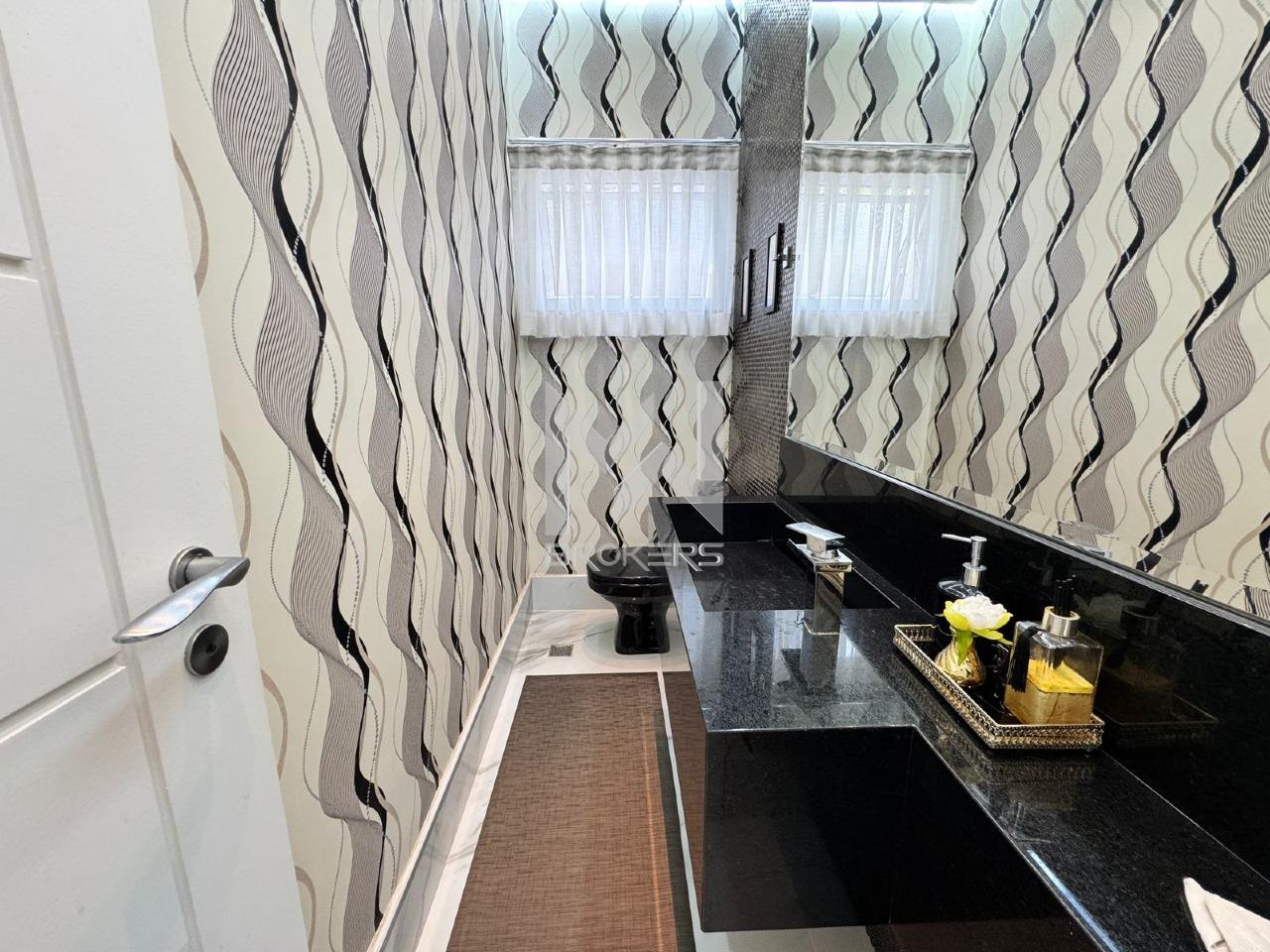 Casa em Condomínio à venda no Condomínio Bosque de Grevílea: lavabo