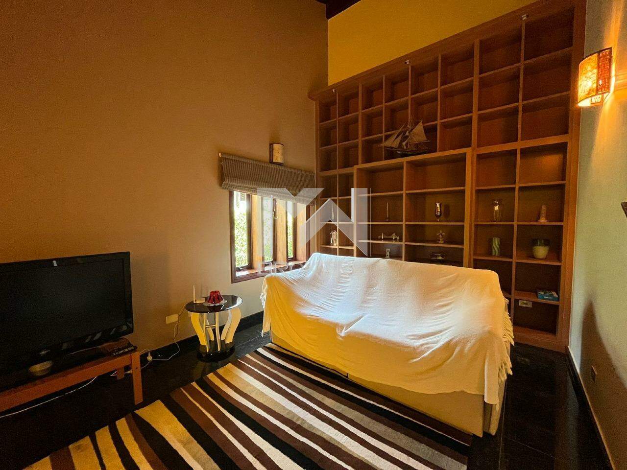 Casa em Condomínio à venda no Condomínio Marambaia: sala de estar