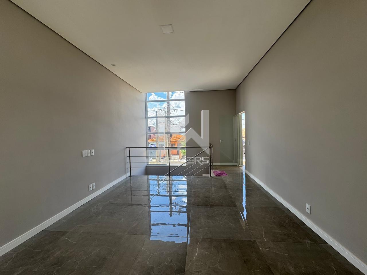 Casa à venda no Pinheirinho: salas