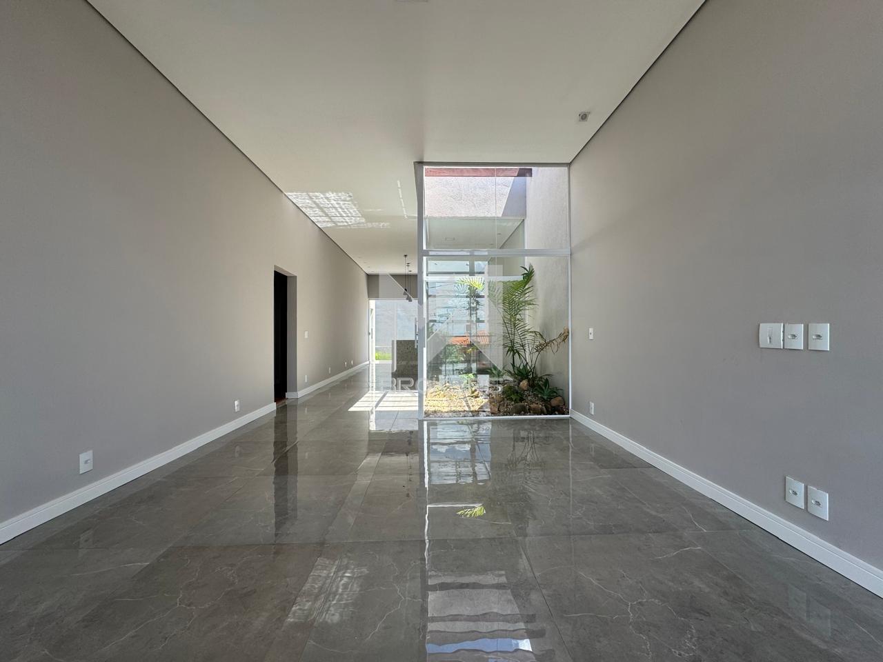 Casa à venda no Pinheirinho: salas