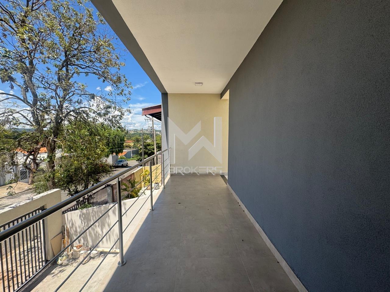 Casa à venda no Pinheirinho: varanda