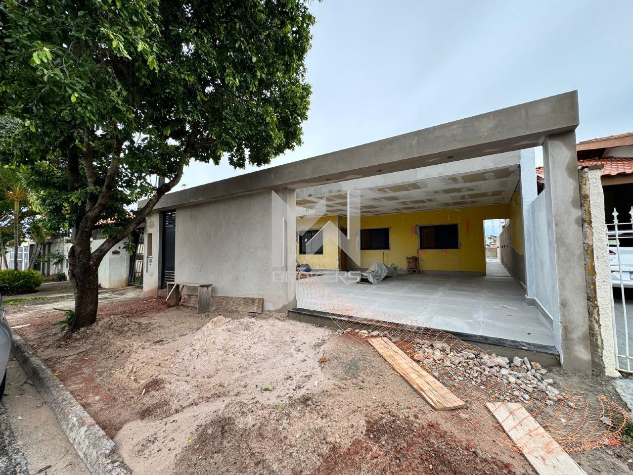 Casa à venda no Jardim Pinheiros: fachada