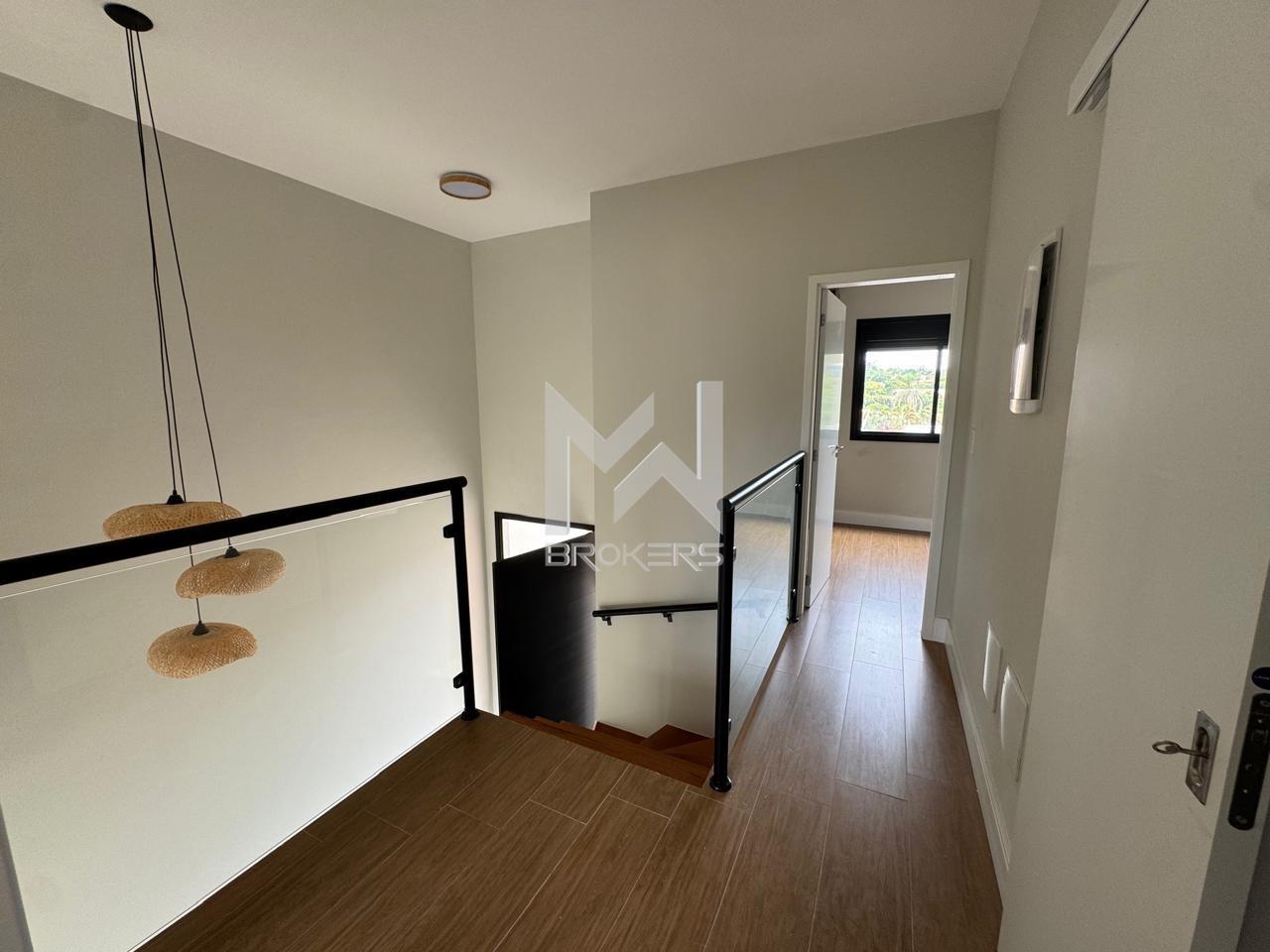 Casa em Condomínio à venda no Jardim das Paineiras: Hall Superior