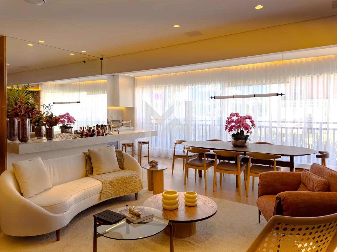 Apartamento à venda no Cambuí: decorado