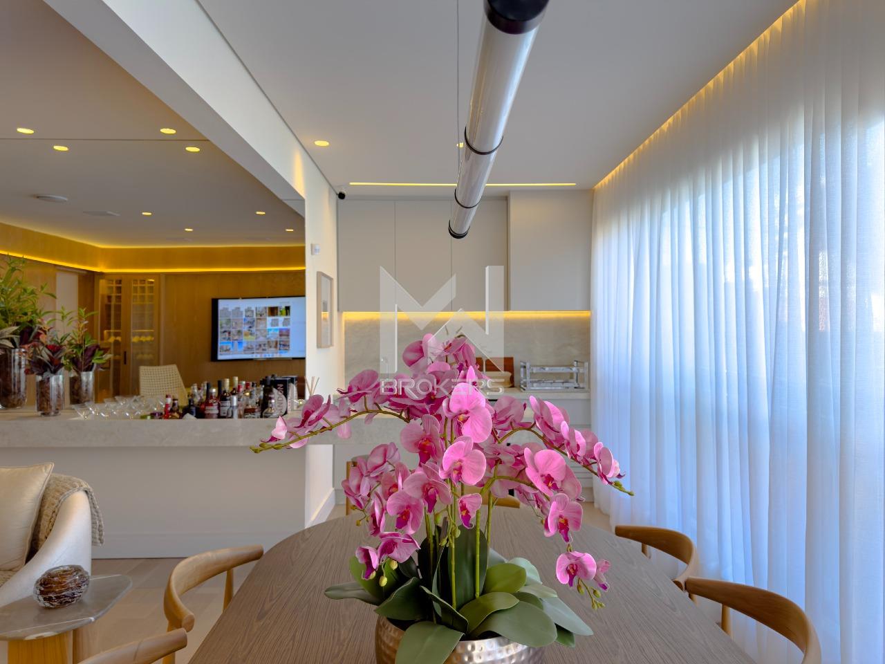 Apartamento à venda no Cambuí: decorado