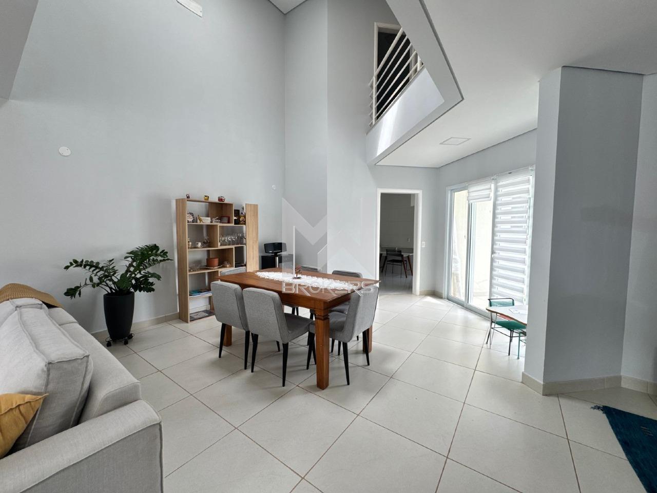 Casa em Condomínio à venda no Observatório: salas