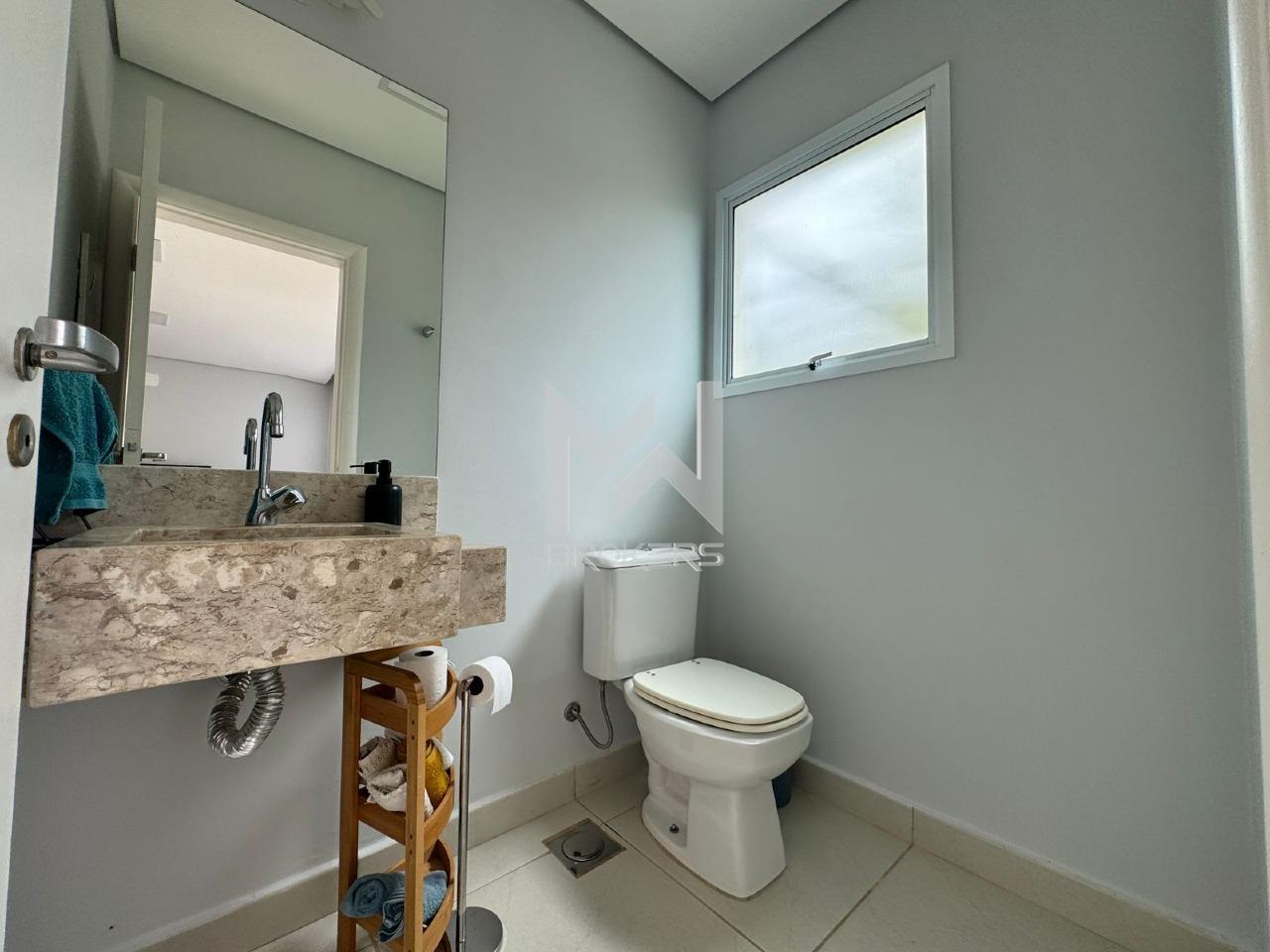 Casa em Condomínio para aluguel no Observatório: lavabo