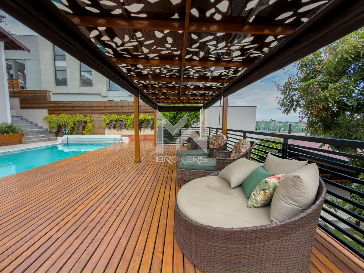 Casa em Condomínio à venda no Condomínio Marambaia: deck