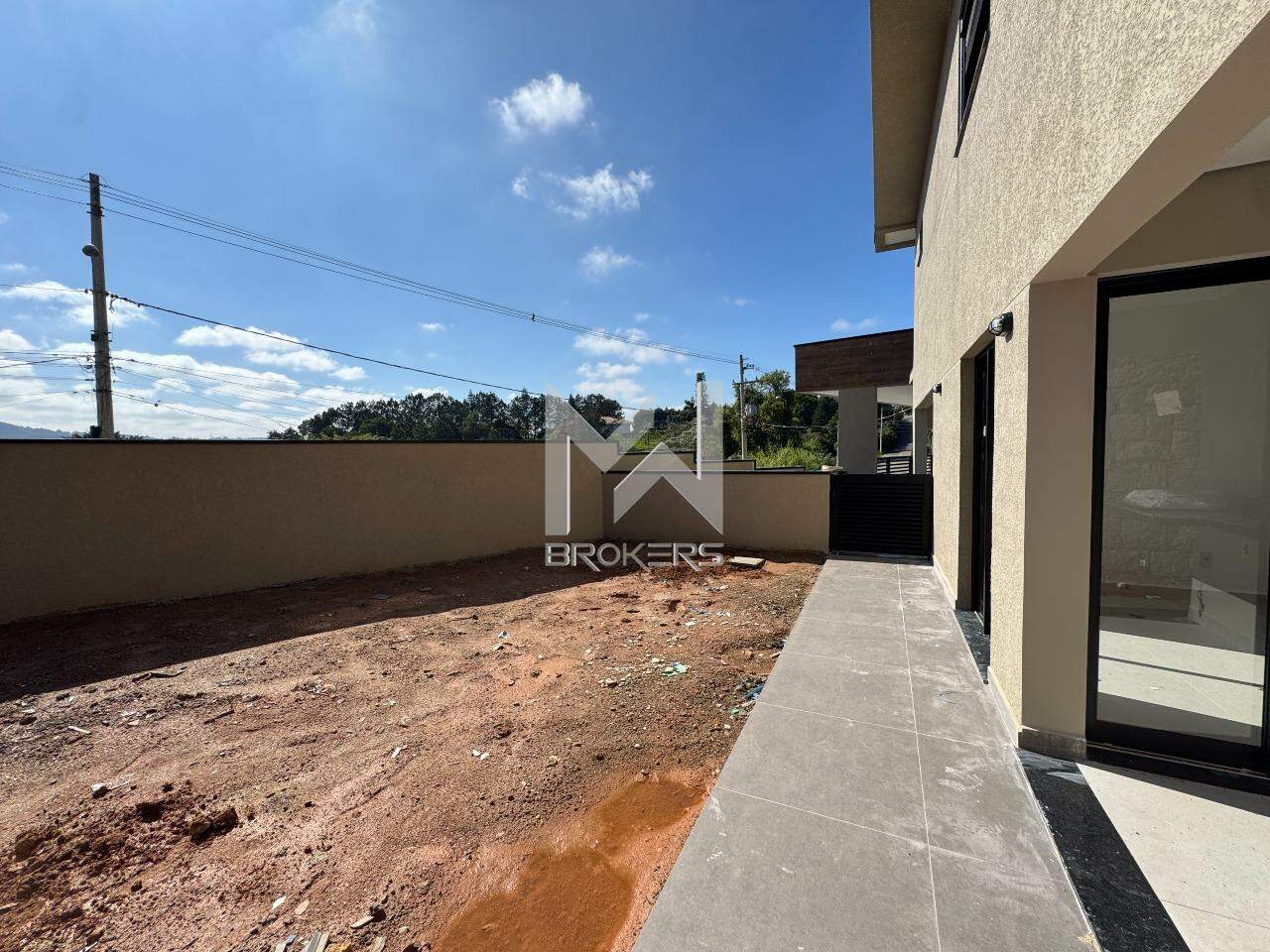 Casa em Condomínio à venda no Vila Omizollo: Quintal