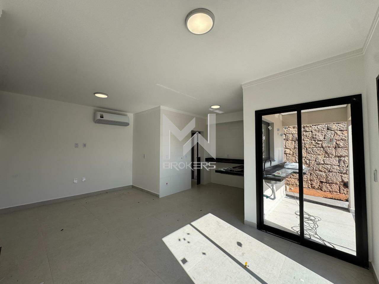Casa em Condomínio à venda no Vila Omizollo: Sala estar e jantar