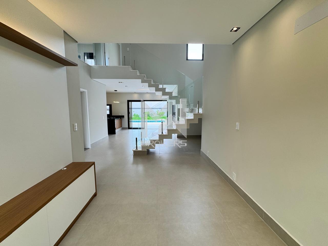 Casa em Condomínio à venda no Jardim São Marcos: sala de tv