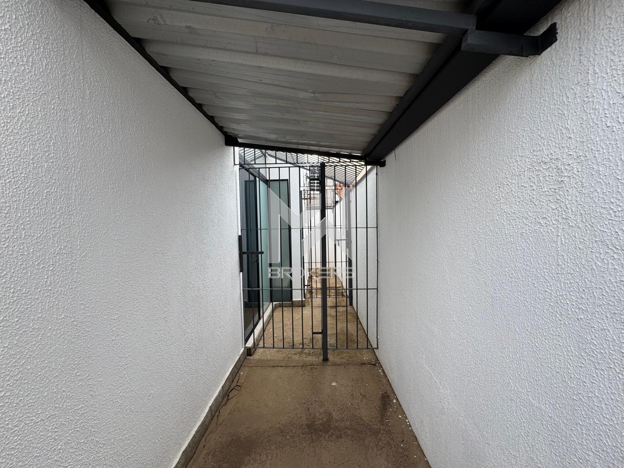 Salão Comercial para aluguel no Jardim Itapuã: entrada