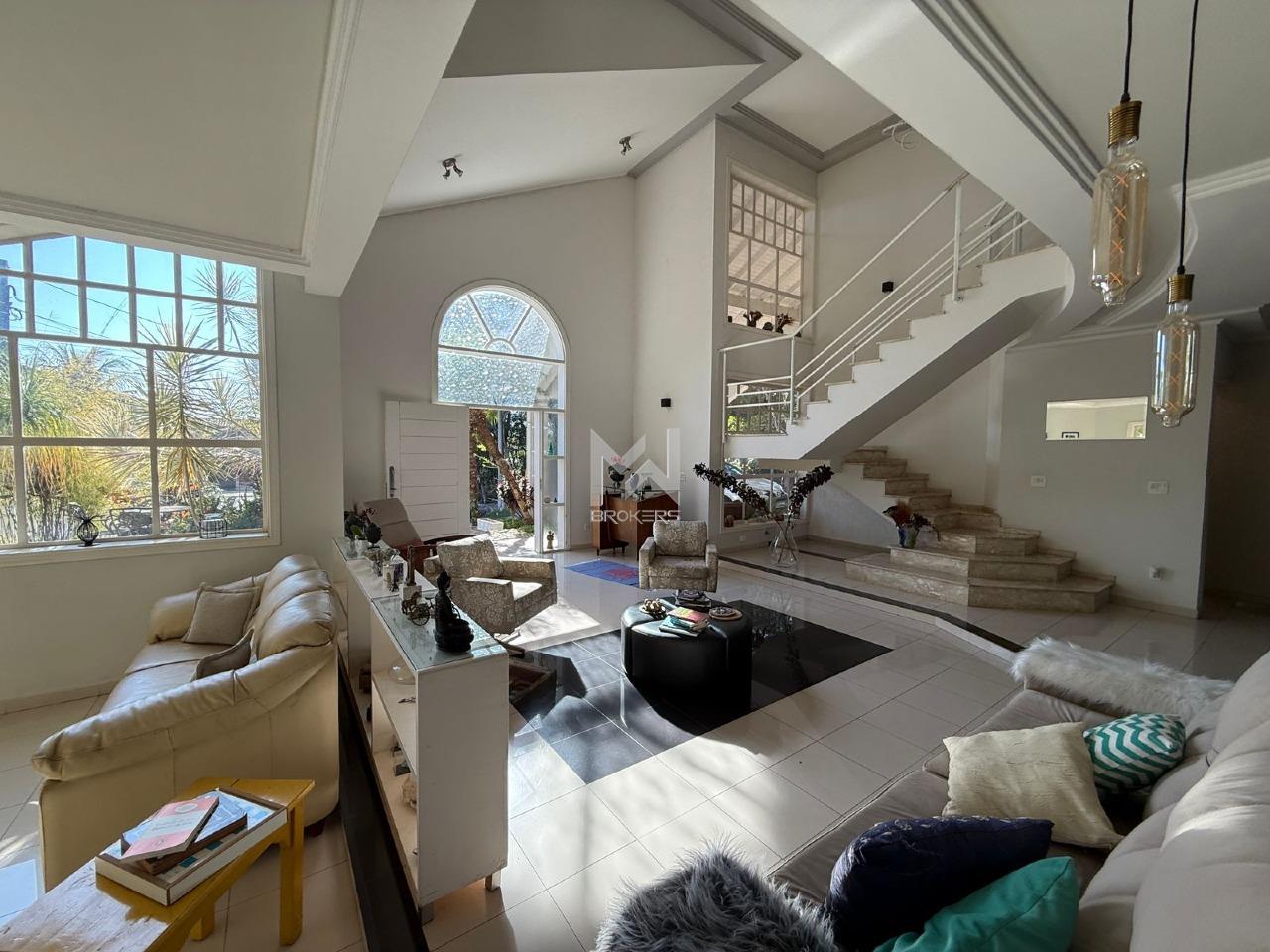 Casa para aluguel no Reserva Colonial: salas