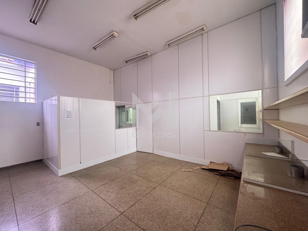 Prédio para aluguel no Jardim Ribeiro: salas