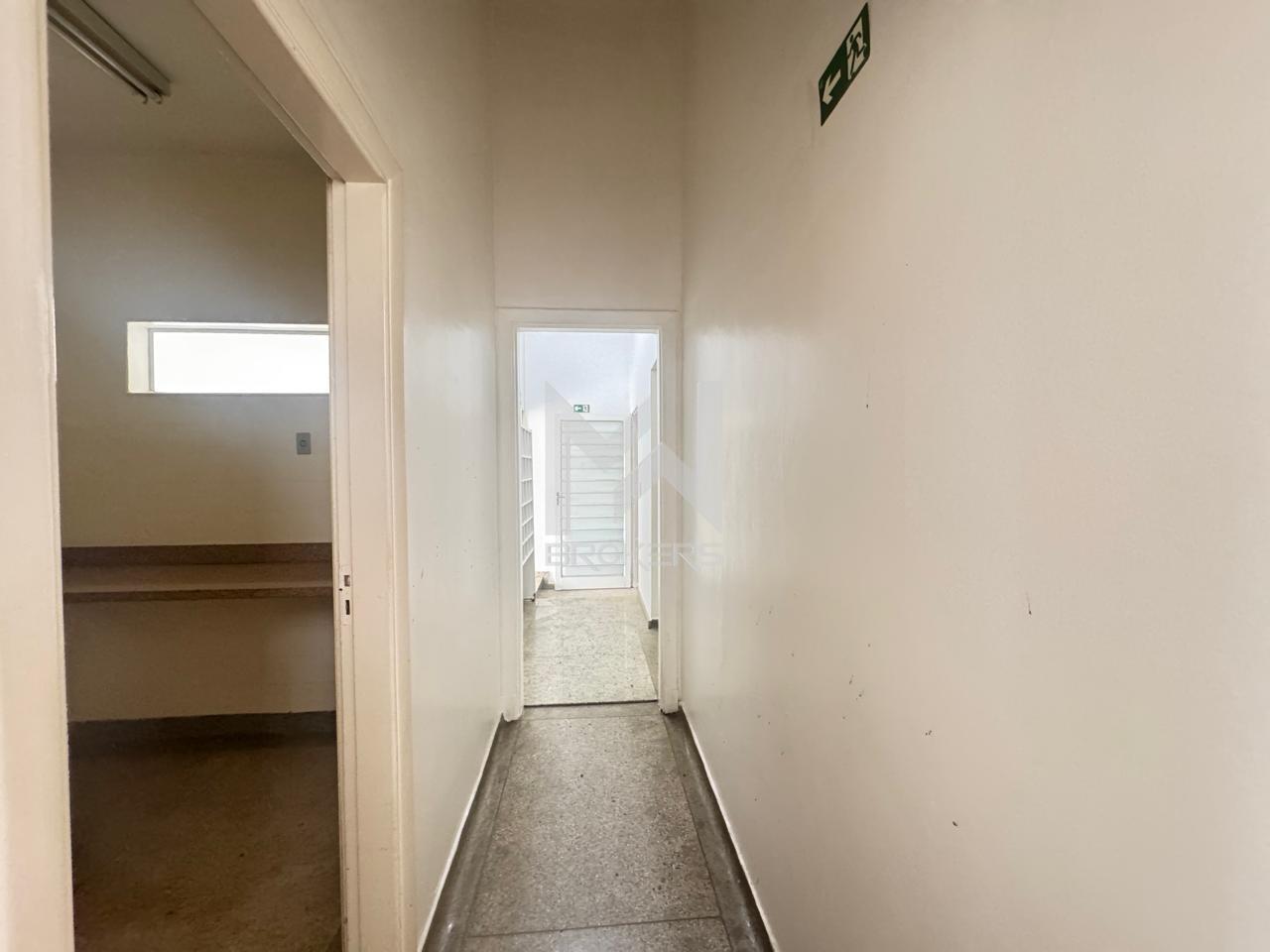 Prédio para aluguel no Jardim Ribeiro: corredor
