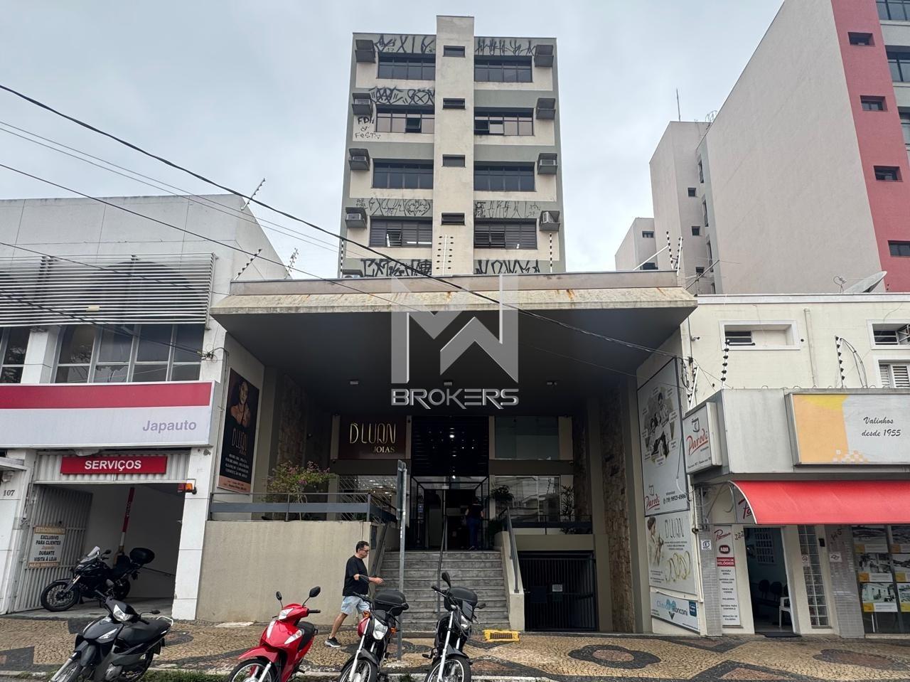 Sala à venda no Centro: tachada 