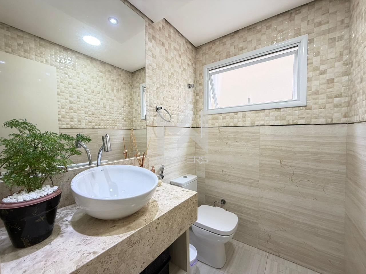 Casa em Condomínio à venda no Swiss Park: lavabo