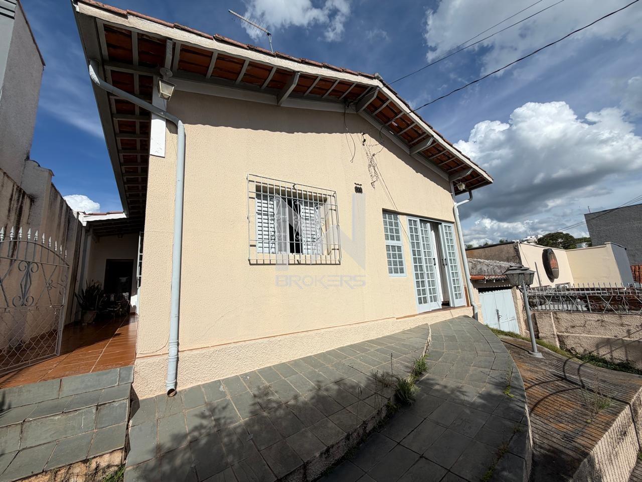 Casa à venda no Centro: Fachada