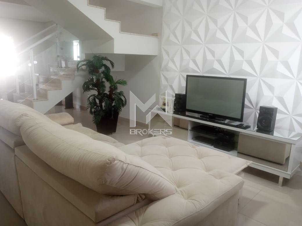 Casa em Condomínio para aluguel no Roncáglia: salas