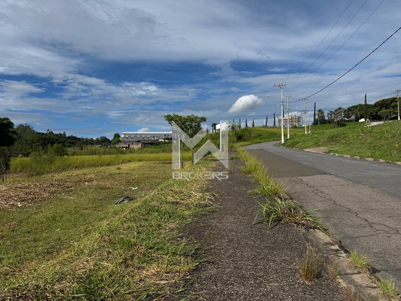 Terreno à venda no Chácara do Trevo: Frontal