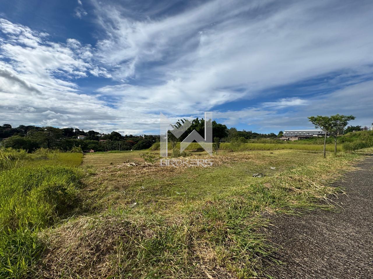 Terreno à venda no Chácara do Trevo: Frontal