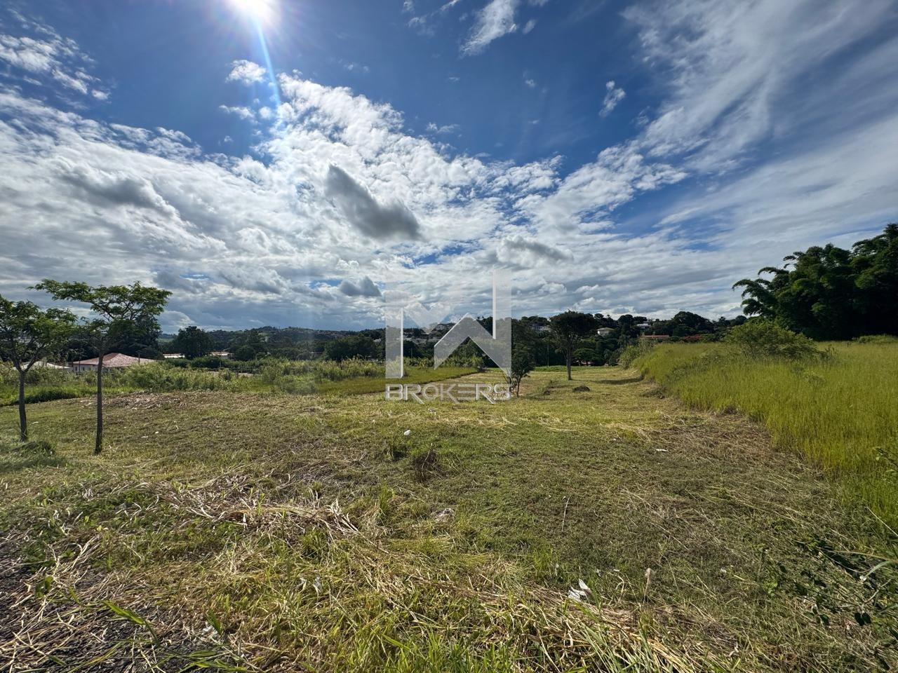 Terreno à venda no Chácara do Trevo: Frontal