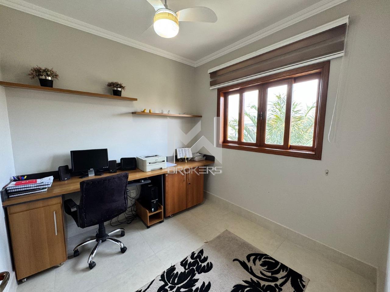 Casa em Condomínio à venda no Condomínio Residencial Terras do Oriente: escritório