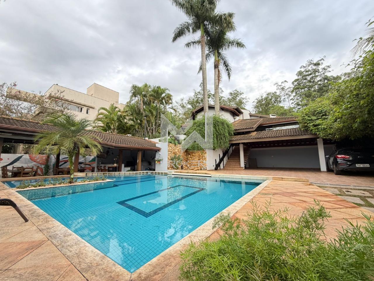 Casa em Condomínio à venda no Chácaras Silvania: piscina