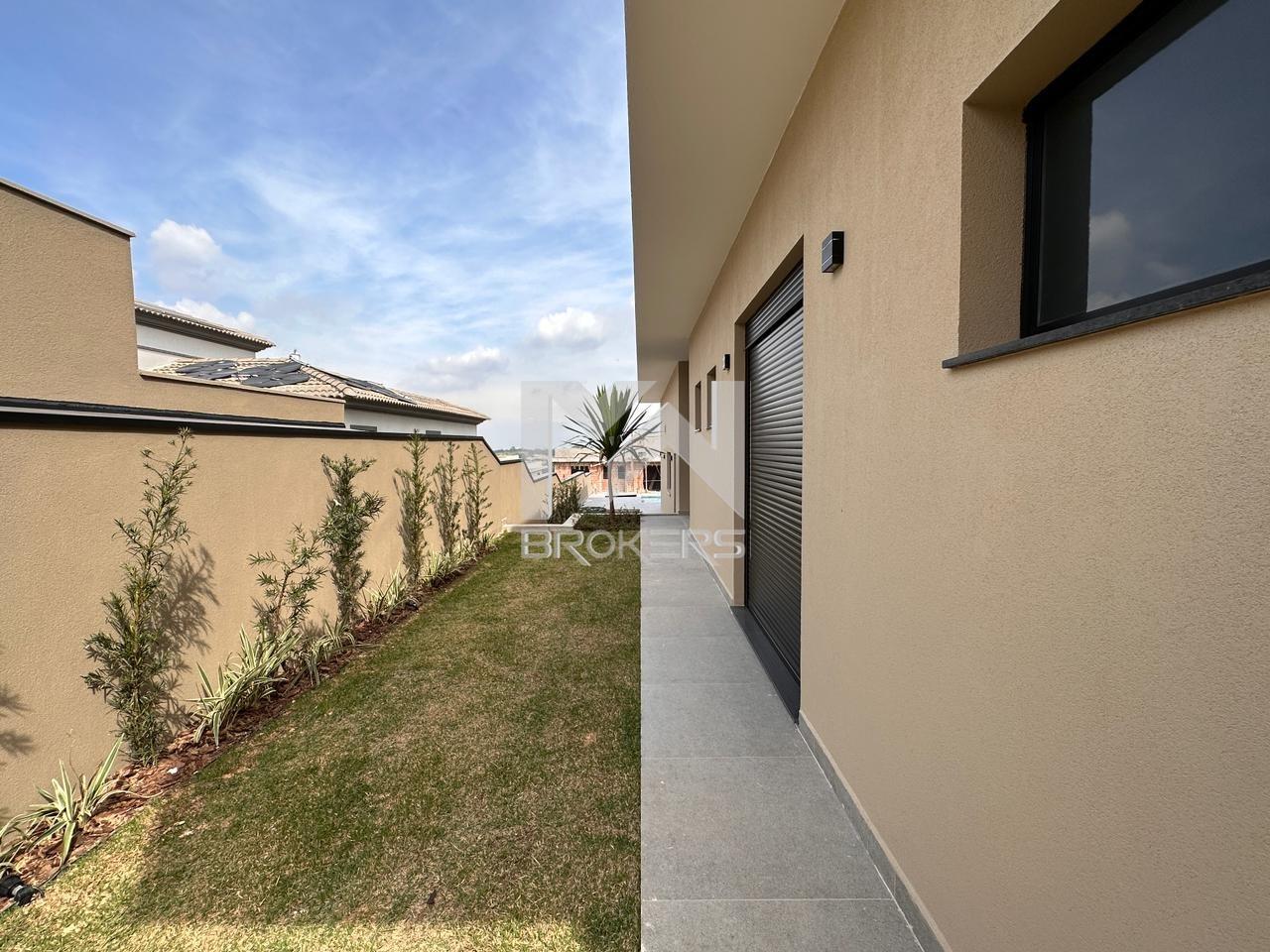 Casa em Condomínio para aluguel no Condomínio Campo de Toscana: corredor lateral