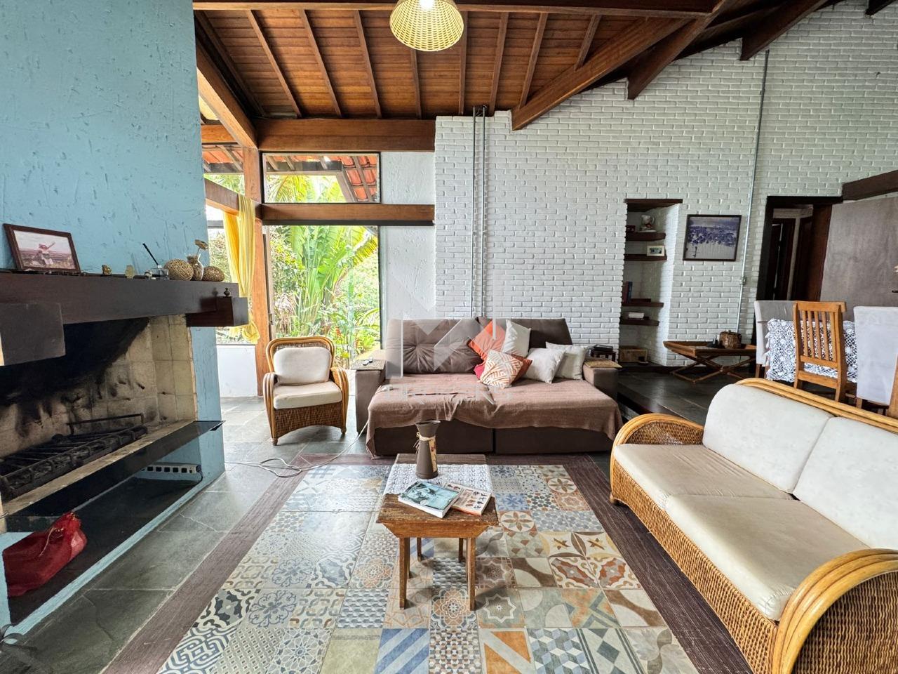 Casa em Condomínio à venda no Caixa D´água: salas