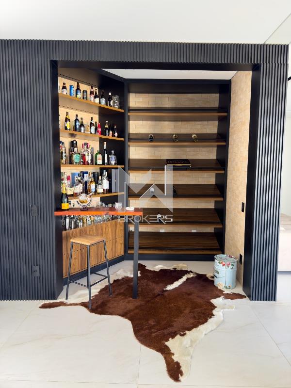 Casa em Condomínio à venda no Condomínio Campo de Toscana: Adega