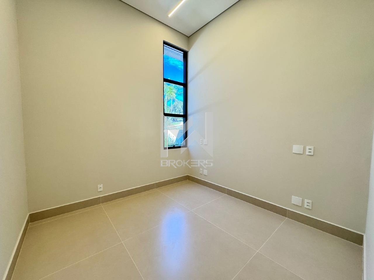 Casa em Condomínio à venda no Nações: escritório